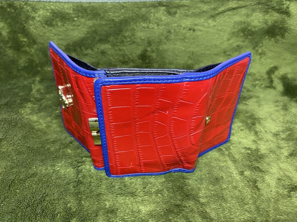 Designer × Vivienne Westwood Vivienne Westwood Embossed Crocodile Red Clasp Wallet Size ONE SIZE - 6 Thumbnail