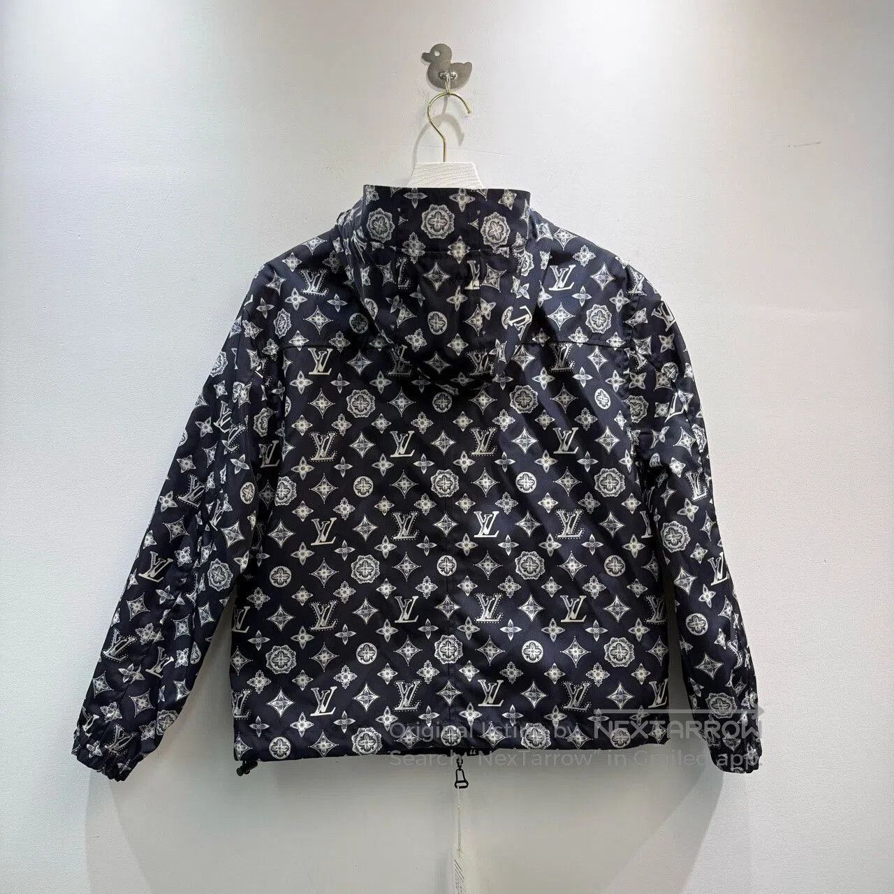 Louis Vuitton louis vuitton reversible logo print jacket. Size S / US 4 / IT 40 - 2 Thumbnail