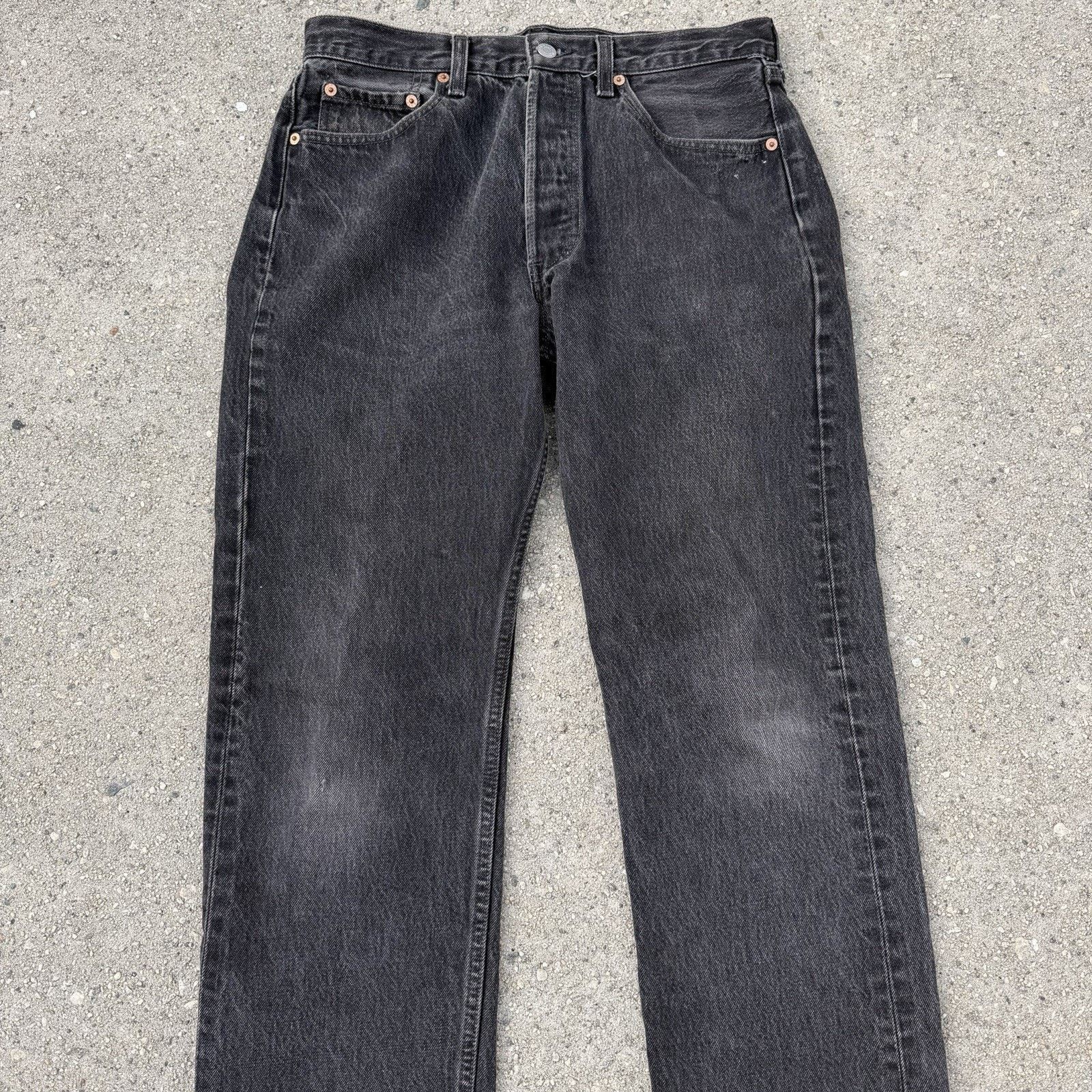 Levi's × Vintage Vintage 90s Levis 501 Faded Straight Black Denim Jeans 32x30 Size US 32 / EU 48 - 2 Thumbnail