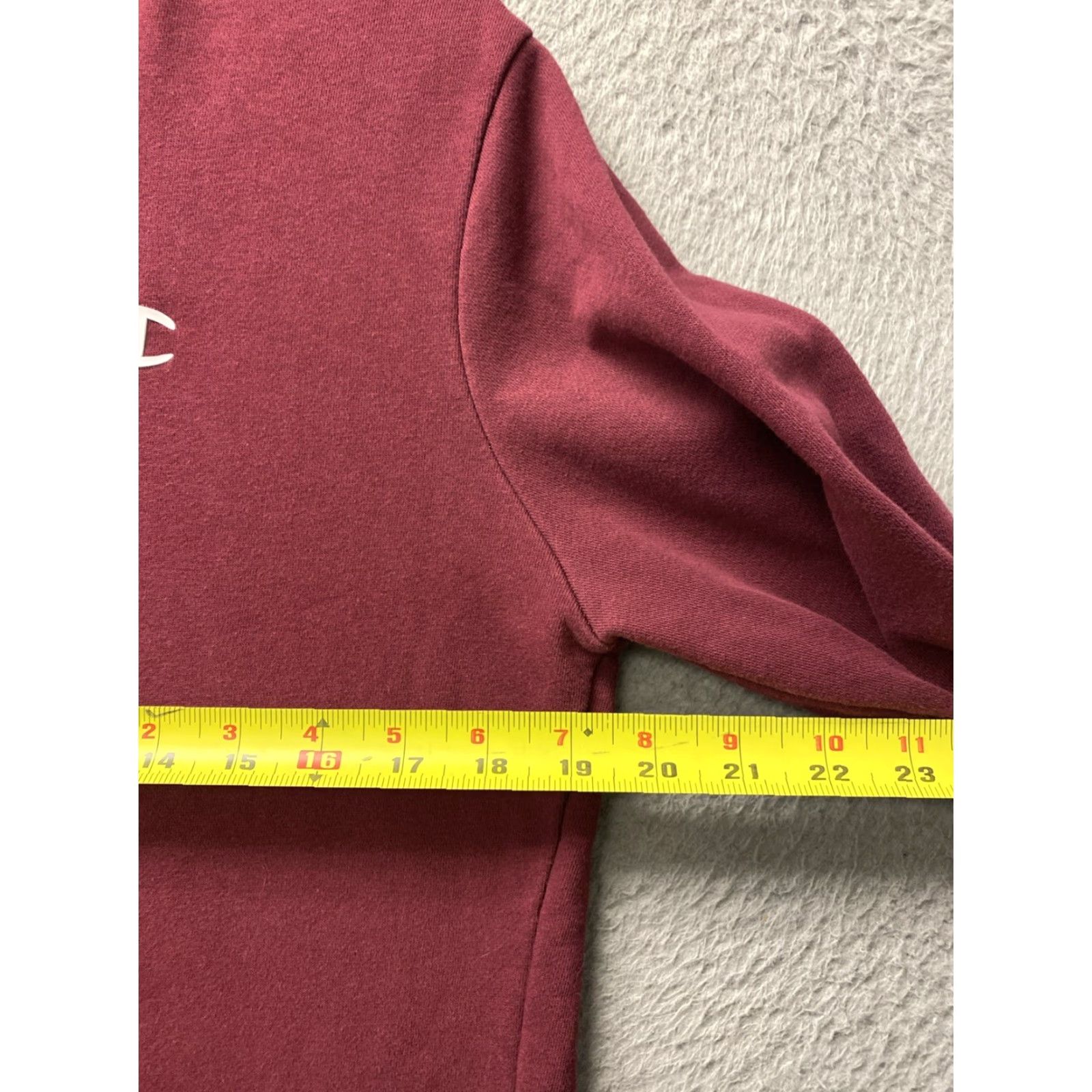 Champion Champion Sweatshirt Men’s S Long Raspberry RED /0238 Shirt Adult Men Size S Red Fleece Pullover Crew Neck Longer Length Size US S / EU 44-46 / 1 - 5 Thumbnail