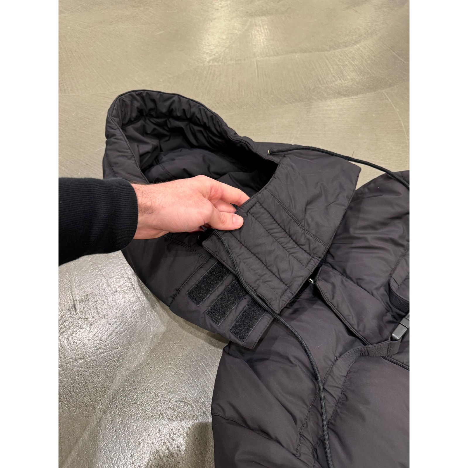 Helmut Lang 2005 Helmut Lang bondage belted puffer jacket Size US L / EU 52-54 / 3 - 5 Thumbnail