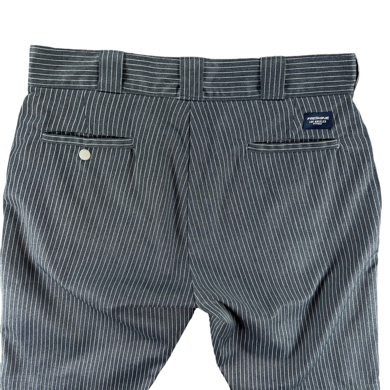 Freshjive FreshJive Pin Stripe Shorts Men 34 USA Street VINTAGE Y2K 90 Size US 34 / EU 50 - 3 Thumbnail