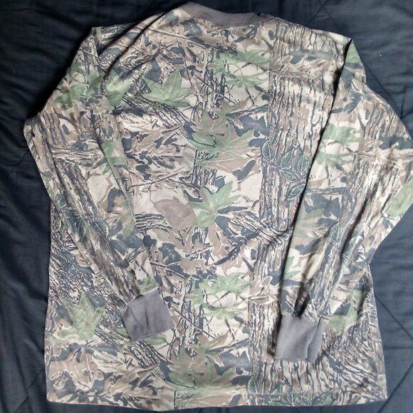 Realtree Vintage Realtree Maple Camouflage Long Sleeve Pocket T-Shirt Size US XL / EU 56 / 4 - 5 Thumbnail
