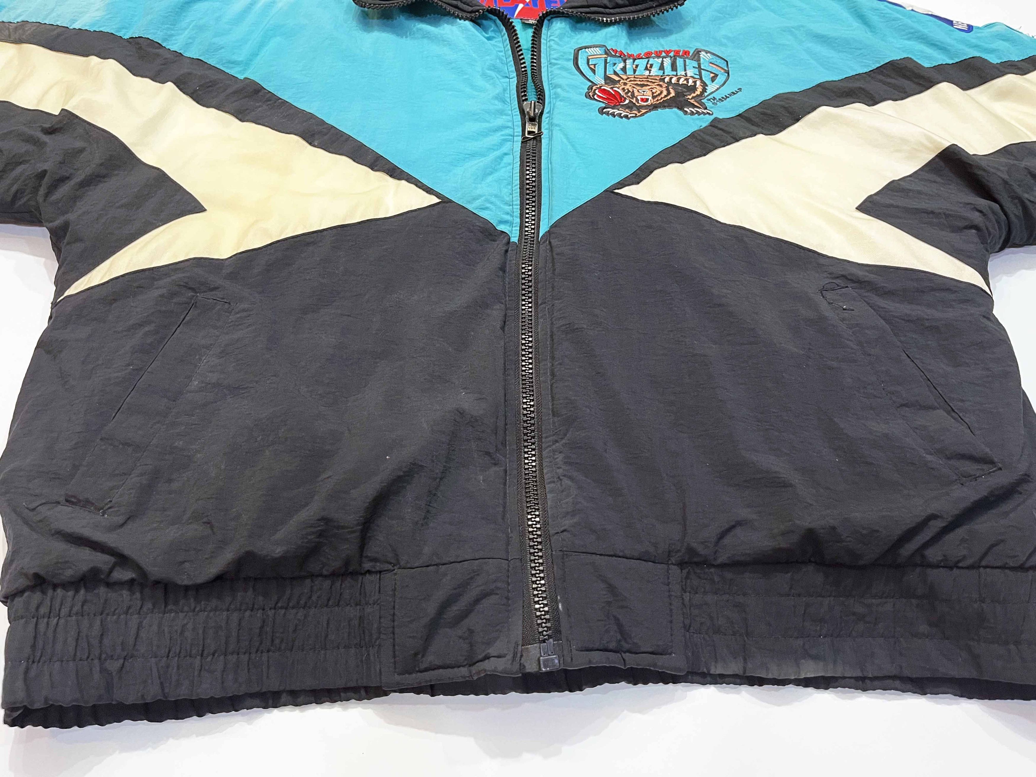 Pro Player Vintage Pro Player Vancouver Grizzlies NBA Puffer Jacket Size US L / EU 52-54 / 3 - 5 Thumbnail