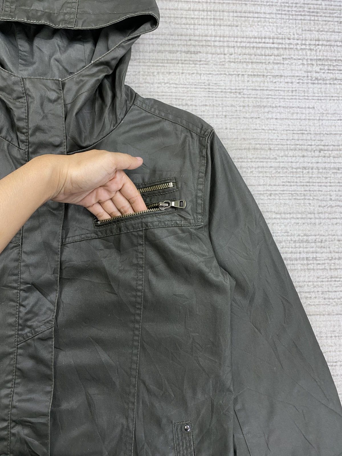 Japanese Brand × Uniqlo × Vintage Coated Cloth By Uniqlo Punk Design Zipper Hoodie Jacket Size US M / EU 48-50 / 2 - 8 Thumbnail