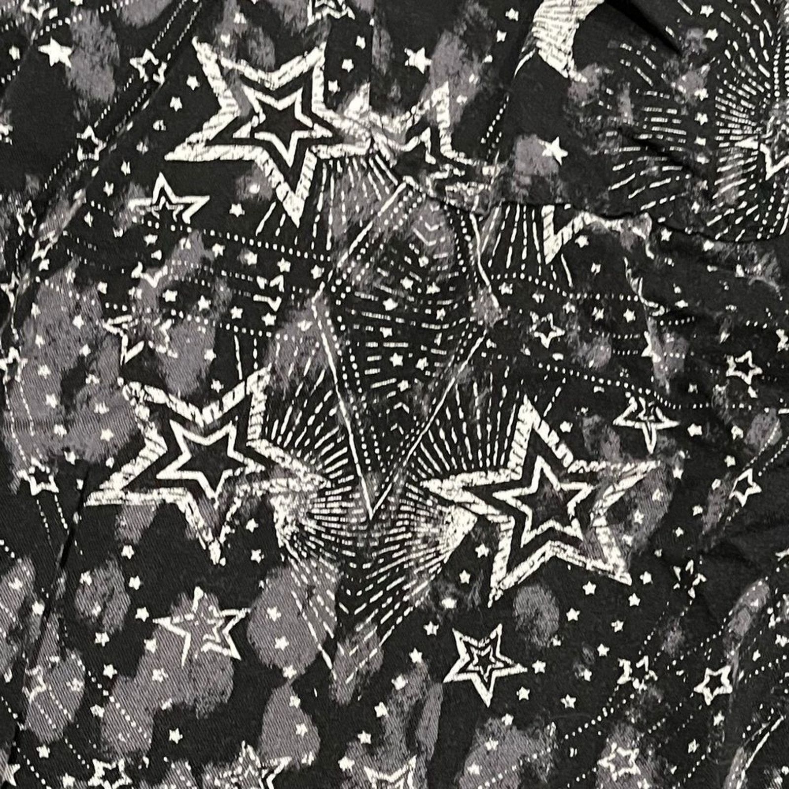Rock & Republic Rock & Republic Button Up Shirt Celestial Stars Roll Tab M Size M / US 6-8 / IT 42-44 - 4 Thumbnail