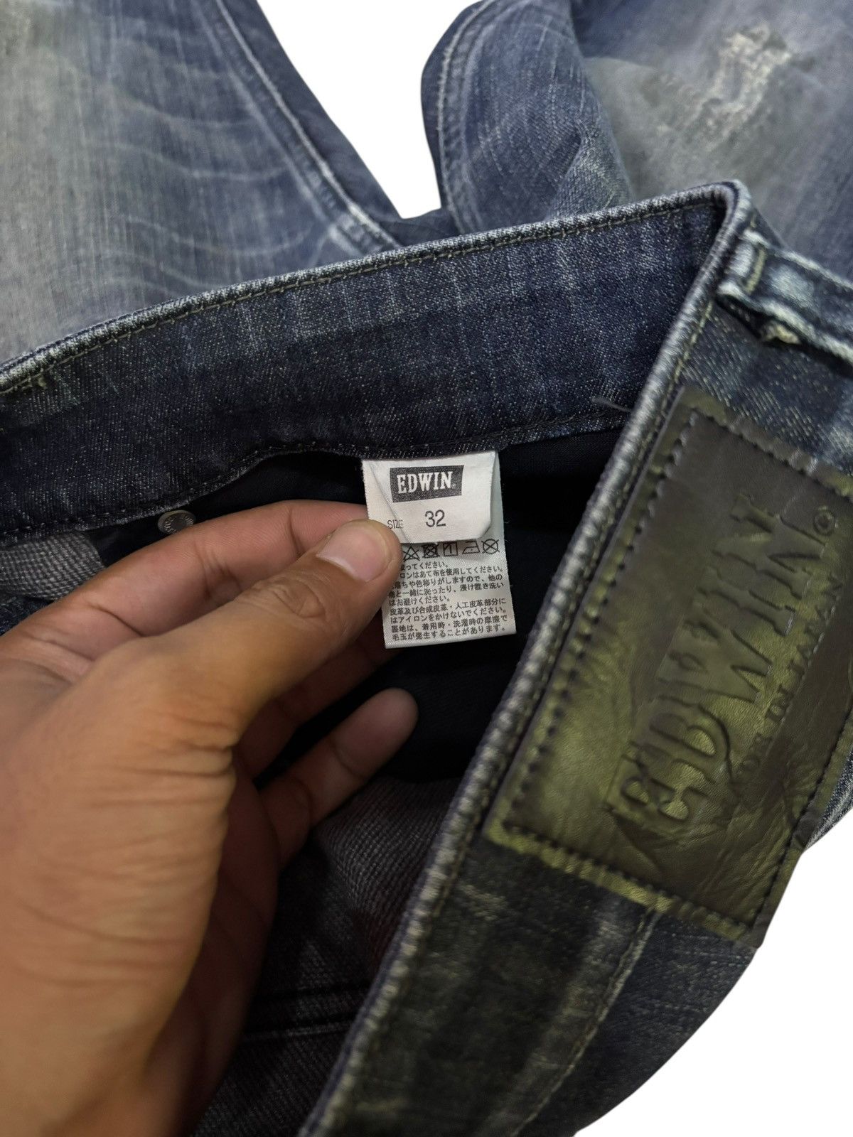 Edwin Vtg Edwin Japan 503 Distressed Jeans Size US 32 / EU 48 - 7 Thumbnail