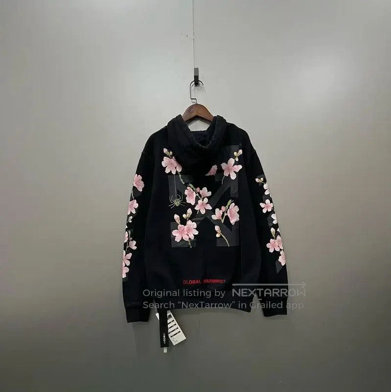 Off-White Off-White Black Cotton Hoodie with Floral Embroidery . Size US XXS / EU 40 - 2 Thumbnail