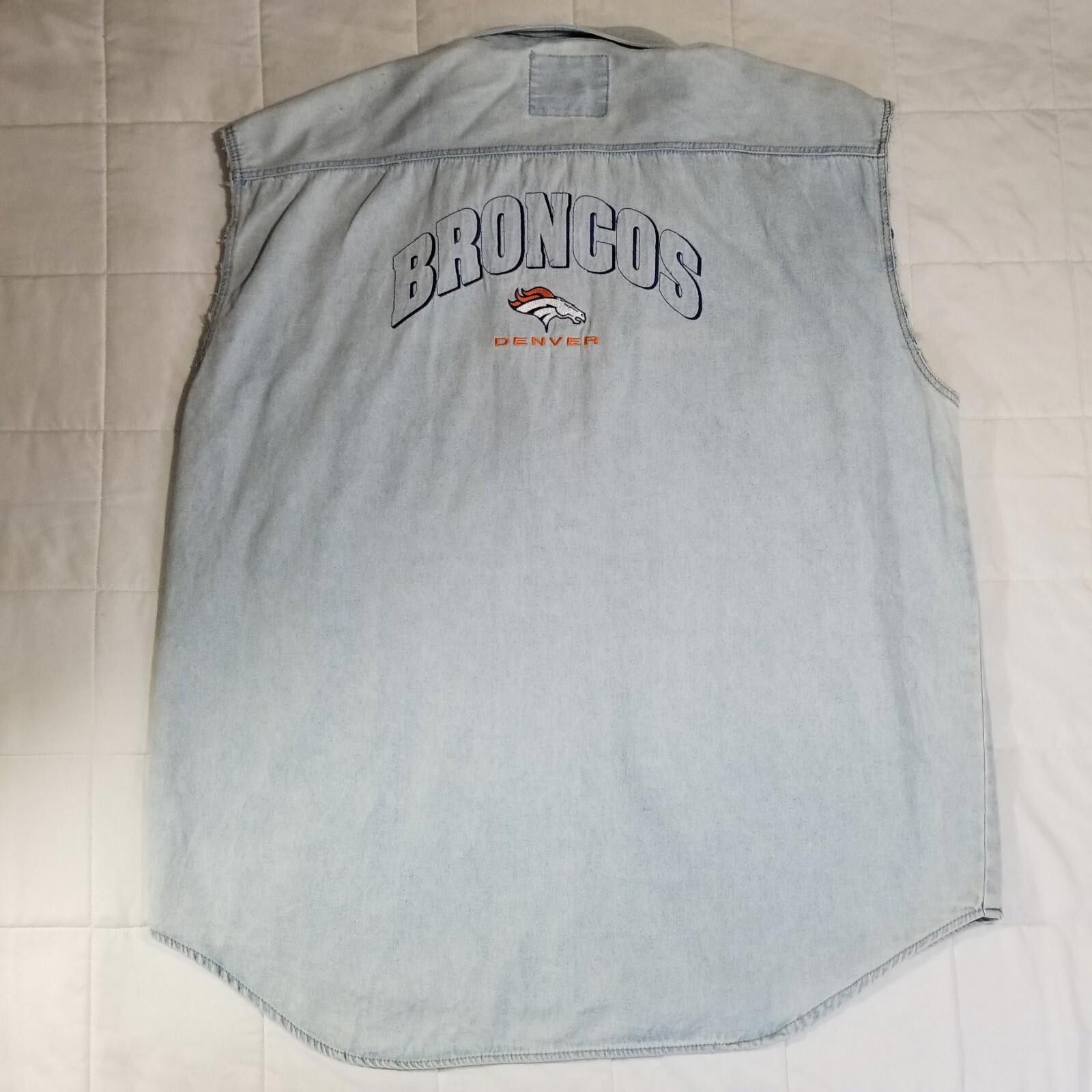 Levi's Levi XL Denim Denver Broncos Sleeveless Button Down Size ONE SIZE - 2 Thumbnail