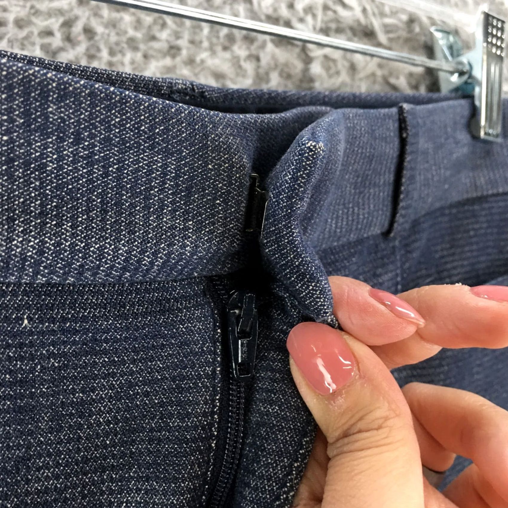 Banana Republic Banana Republic Dress Pants Women 8 Blue Mid Rise Flat Front Casual Zip Pants Size 30" / US 8 / IT 44 - 4 Thumbnail