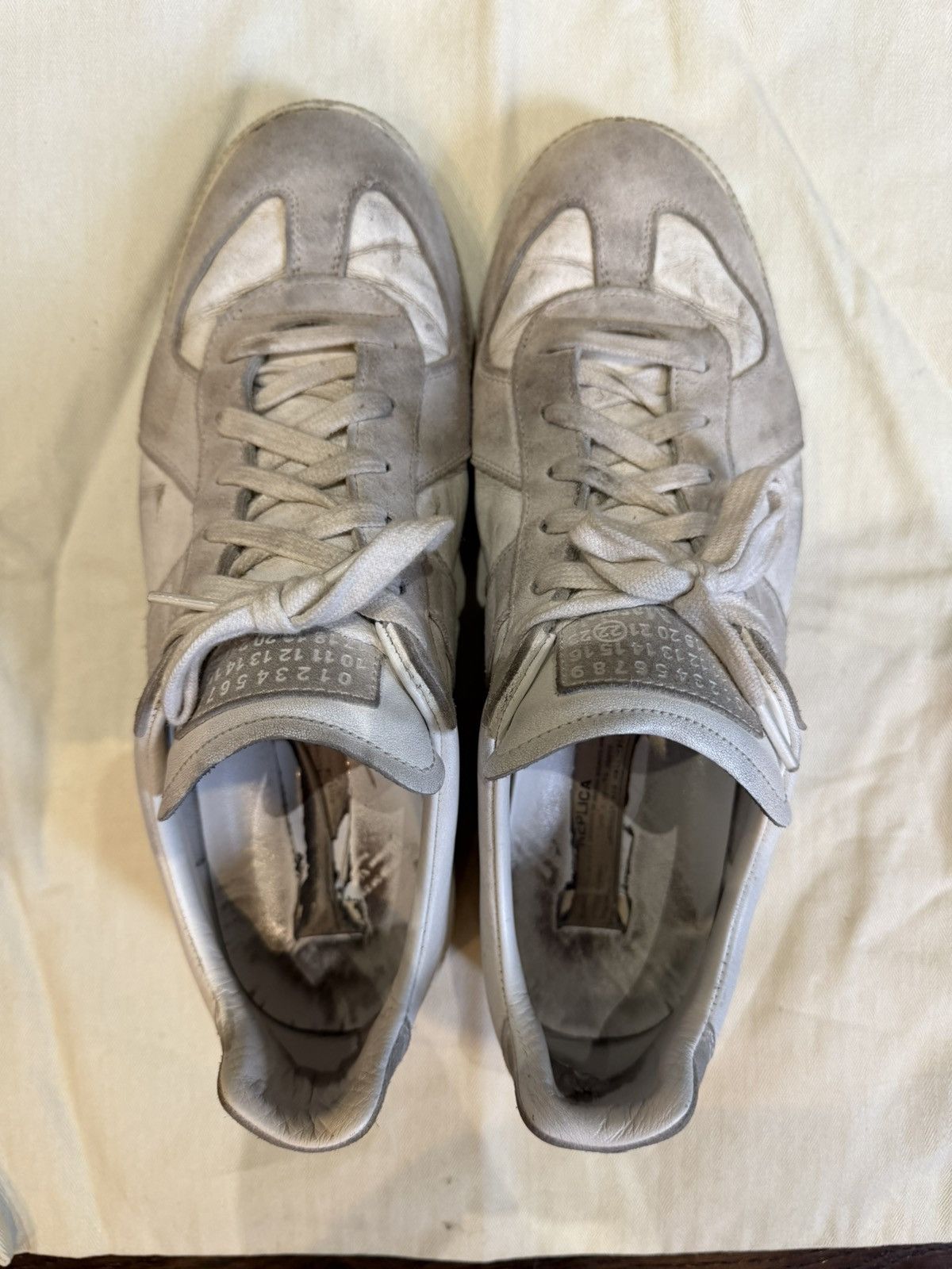 Maison Margiela Maison Margiela Replica GAT White Grey Suede Size US 11 / EU 44 - 2 Thumbnail