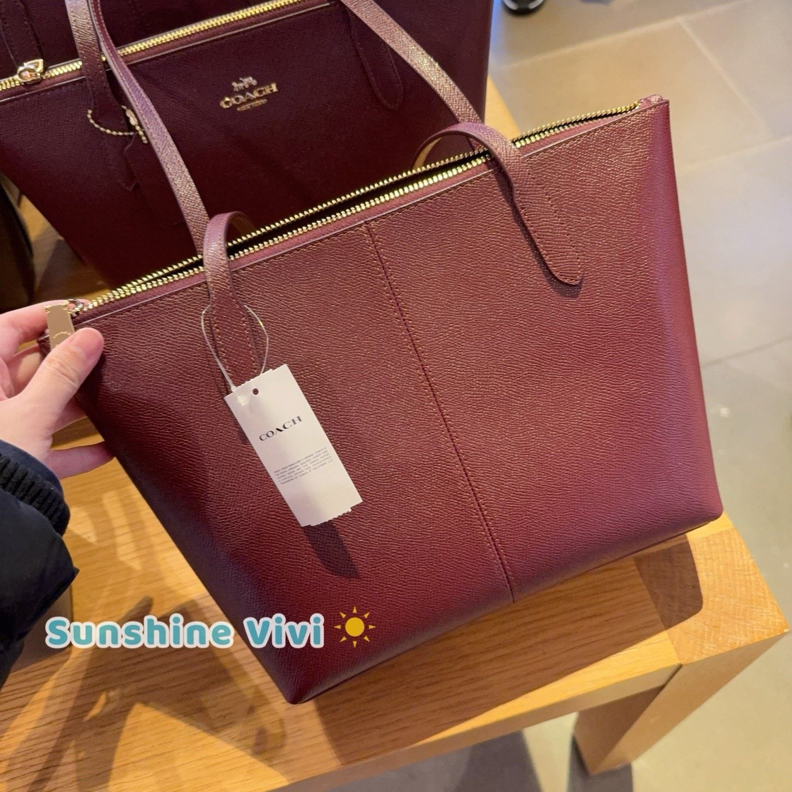 Coach NWT COACH Fiona Zip Tote Bag Canvas CW395, Dark Wine Size ONE SIZE - 4 Thumbnail