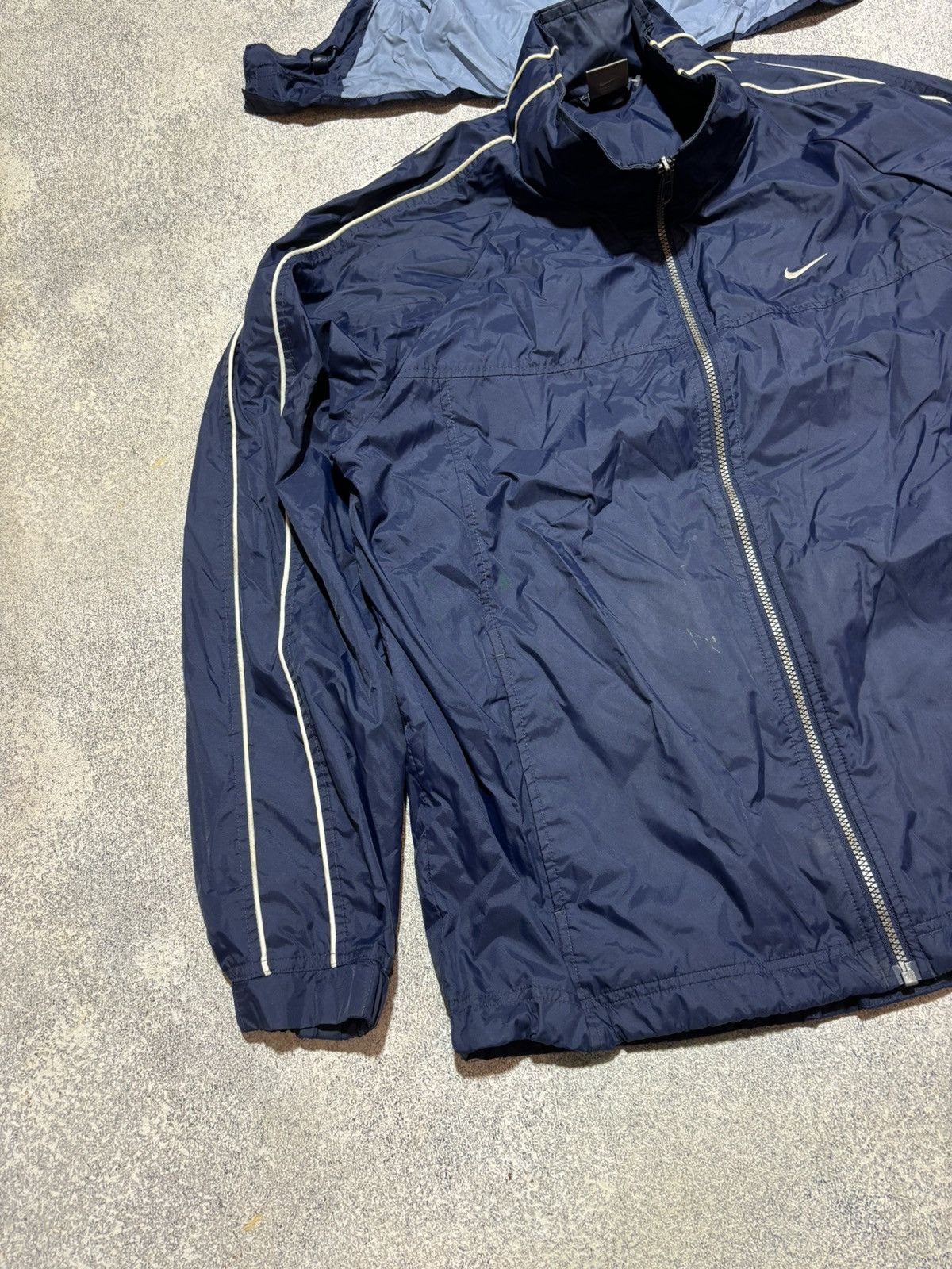 Nike × Vintage Vintage Nike Windbreaker Light Jacket Size L Blue Size US L / EU 52-54 / 3 - 5 Thumbnail