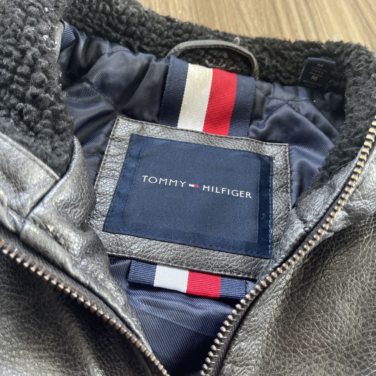 Tommy Hilfiger Vintage Tommy Hilfiger Leather Jacket Size US M / EU 48-50 / 2 - 2 Thumbnail