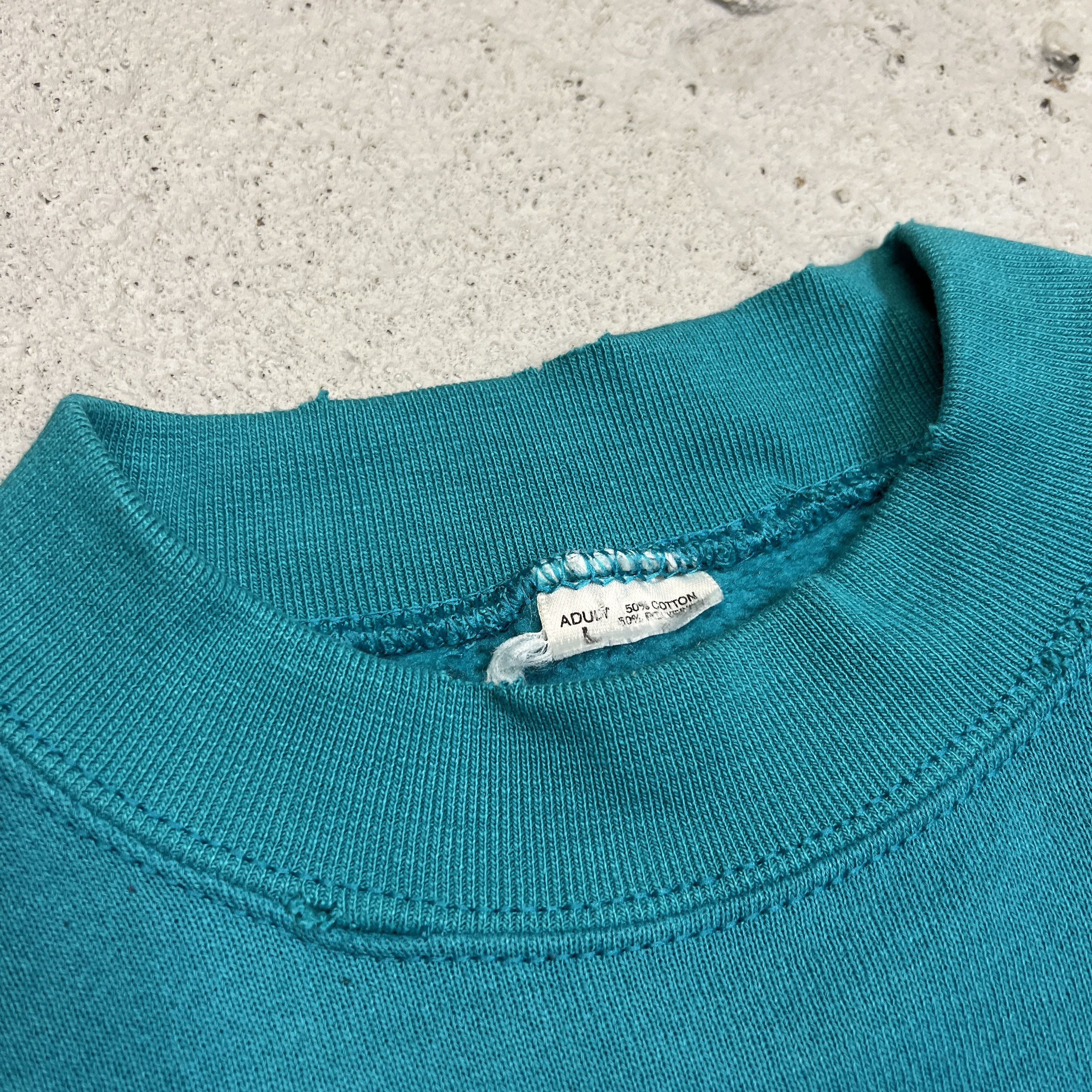 Vintage 1990s 2Pac "I get a round" Rare Teal Graphic Crewneck Size US M / EU 48-50 / 2 - 6 Thumbnail