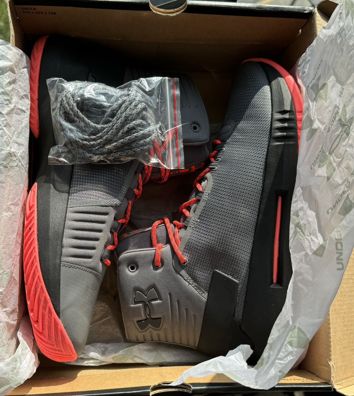 Under Armour Under Armour Drive 4 Graphite/ Black Size US 9.5 / EU 42-43 - 8 Thumbnail