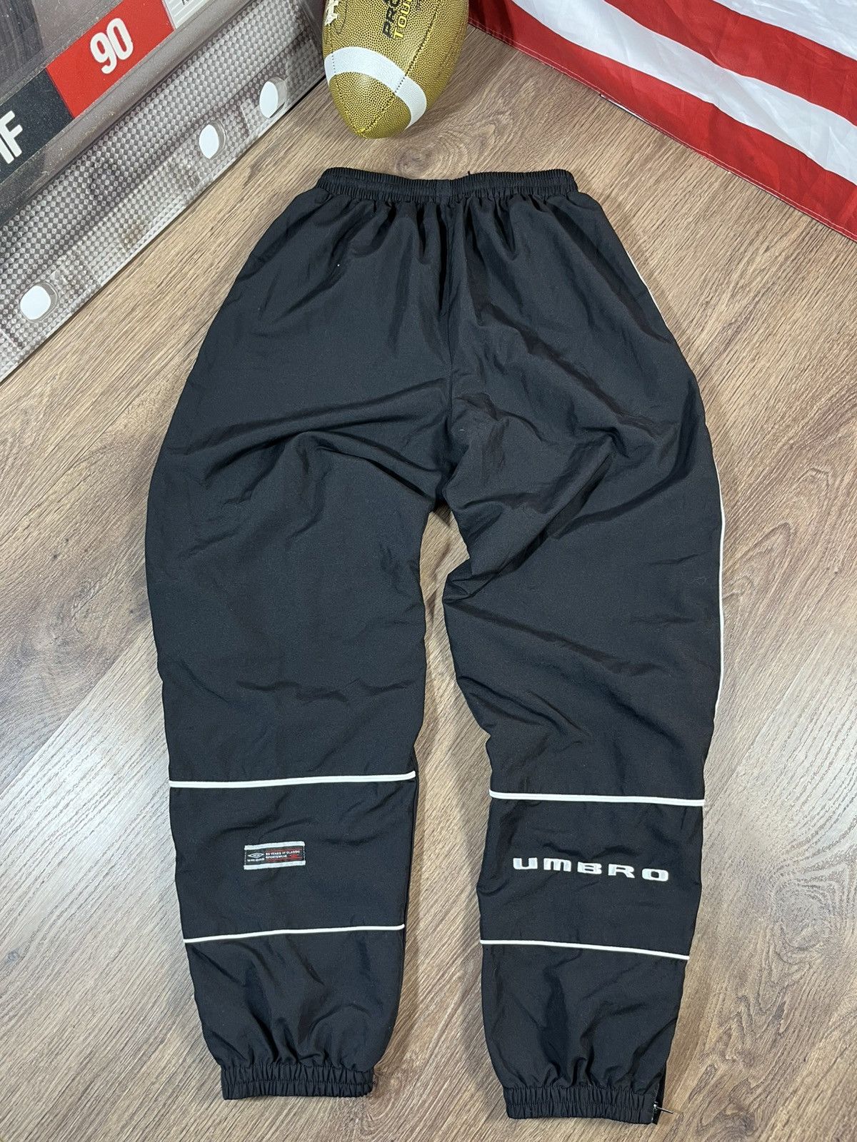 Umbro Vintage Umbro Pants Big Logo Size US 32 / EU 48 - 1 Thumbnail
