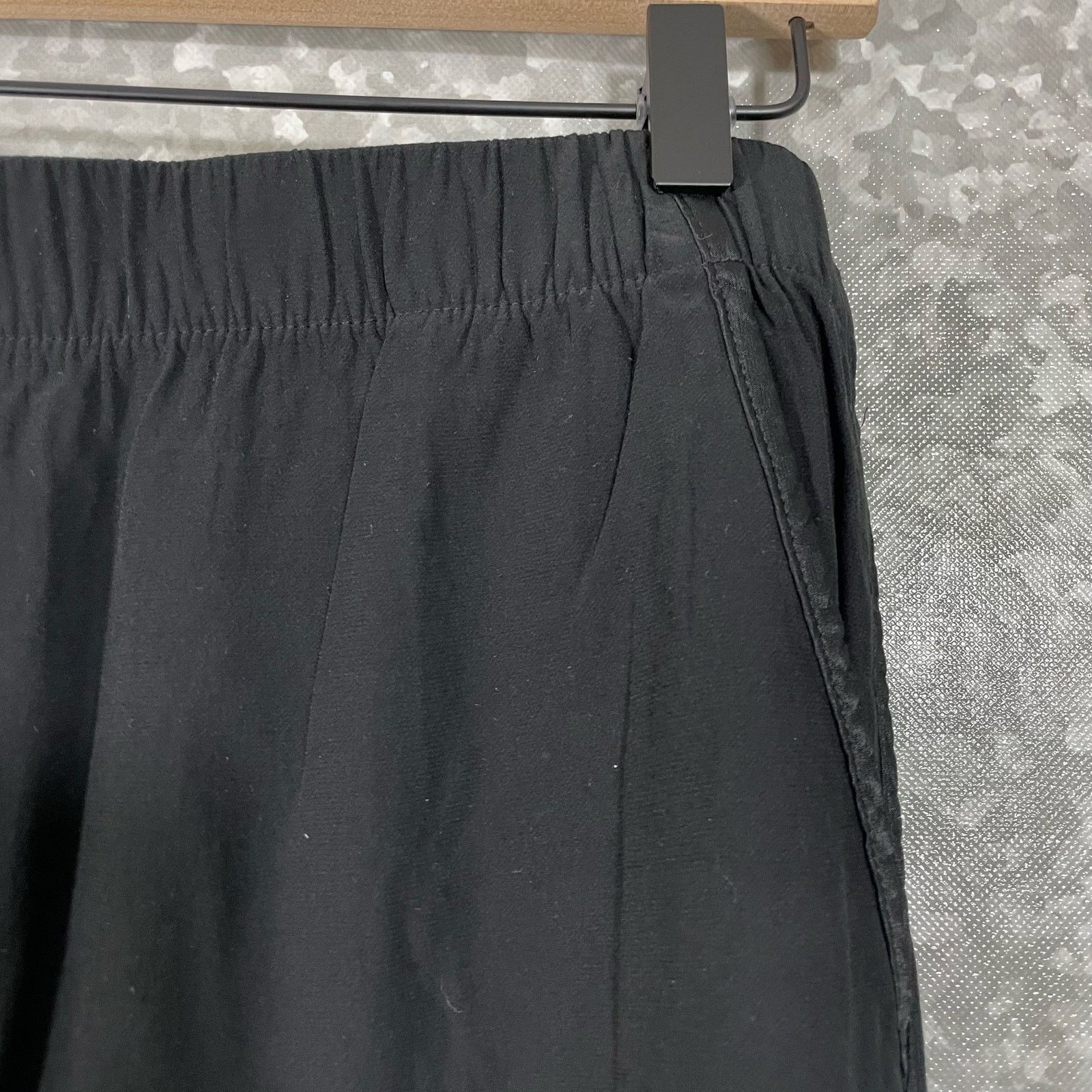 Loft Ann Taylor LOFT Black Elastic Waist Straight Skirt - Small Size 30" / US 8 / IT 44 - 2 Thumbnail