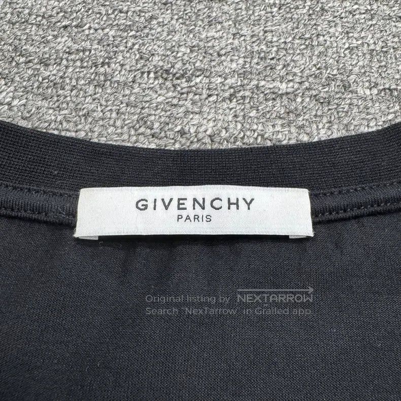 Givenchy Givenchy Pentagram Short Sleeve Size: S Size US S / EU 44-46 / 1 - 2 Thumbnail