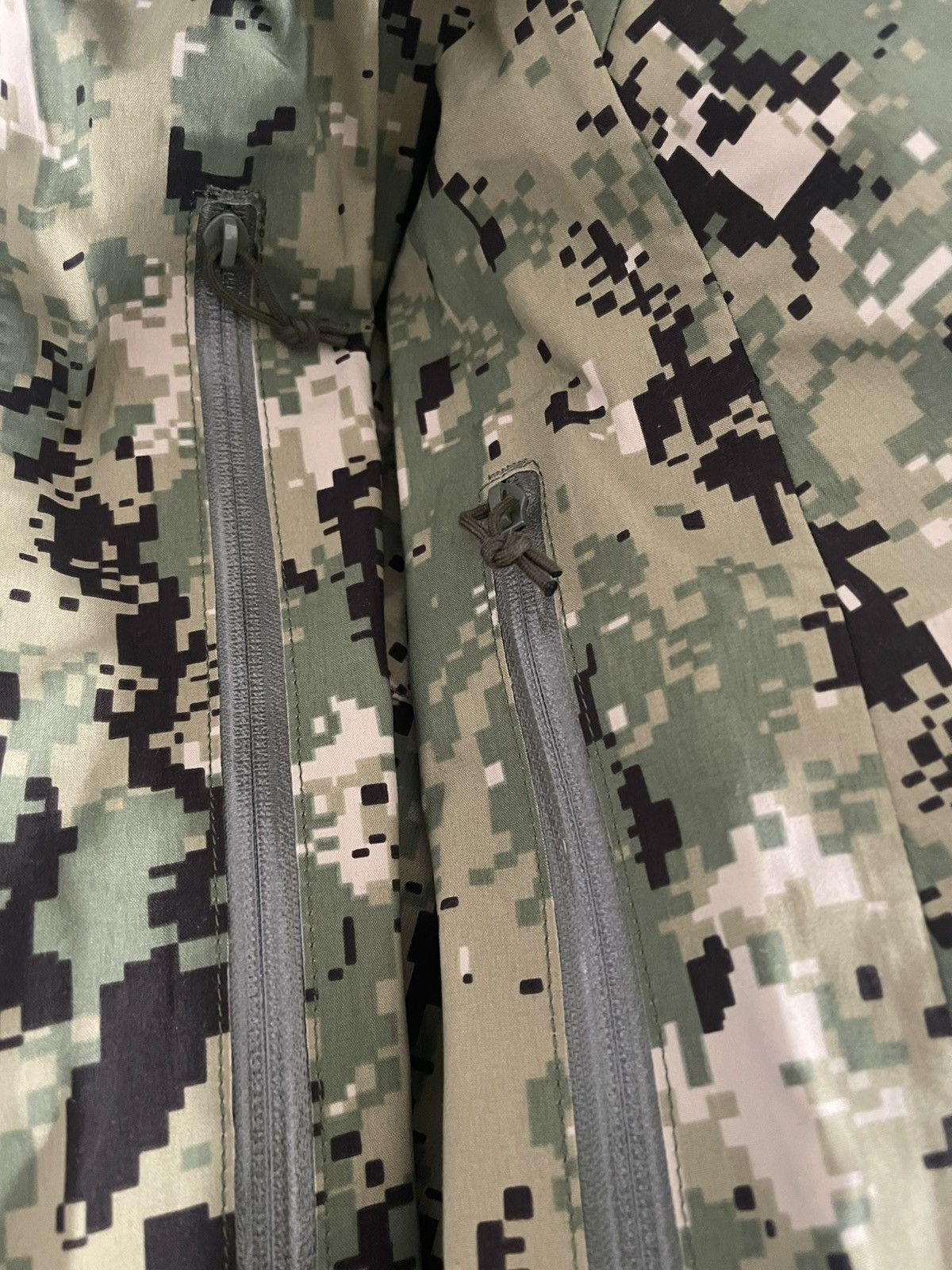 Other K-L MFG Level 8 Alpha Parka AOR2 Medium Size US M / EU 48-50 / 2 - 8 Thumbnail
