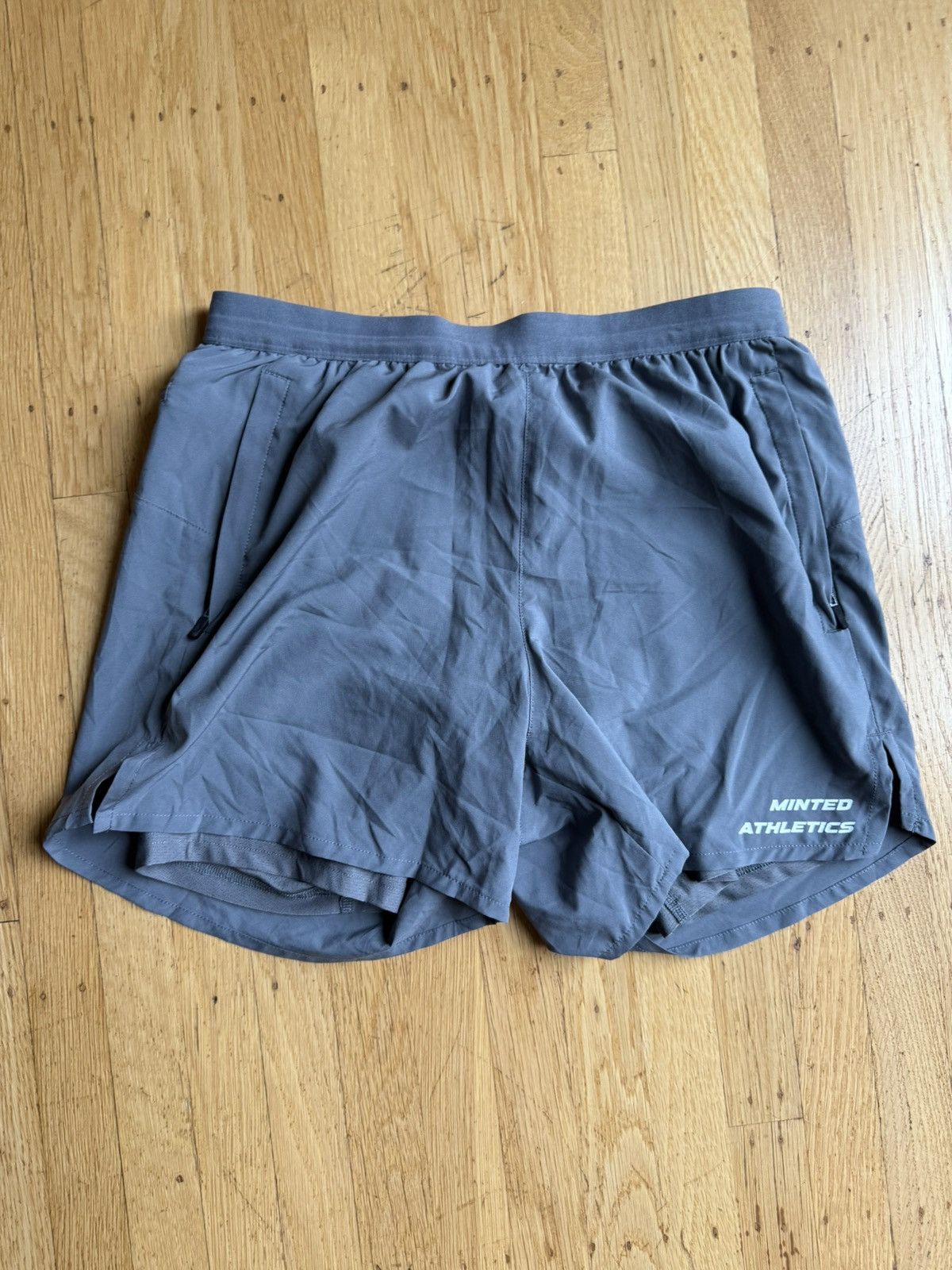 Minted New York MINTED NEW YORK GREY SHORTS Size US 29 - 1 Thumbnail