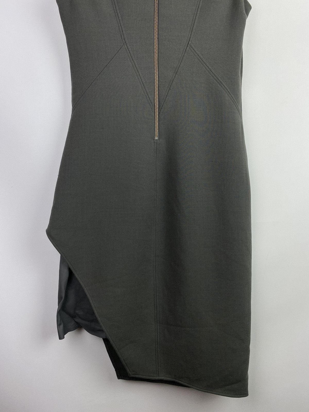 Helmut Lang Helmut Lang ladies assymetrical sleeveless dress size 6 Size M / US 6-8 / IT 42-44 - 10 Thumbnail