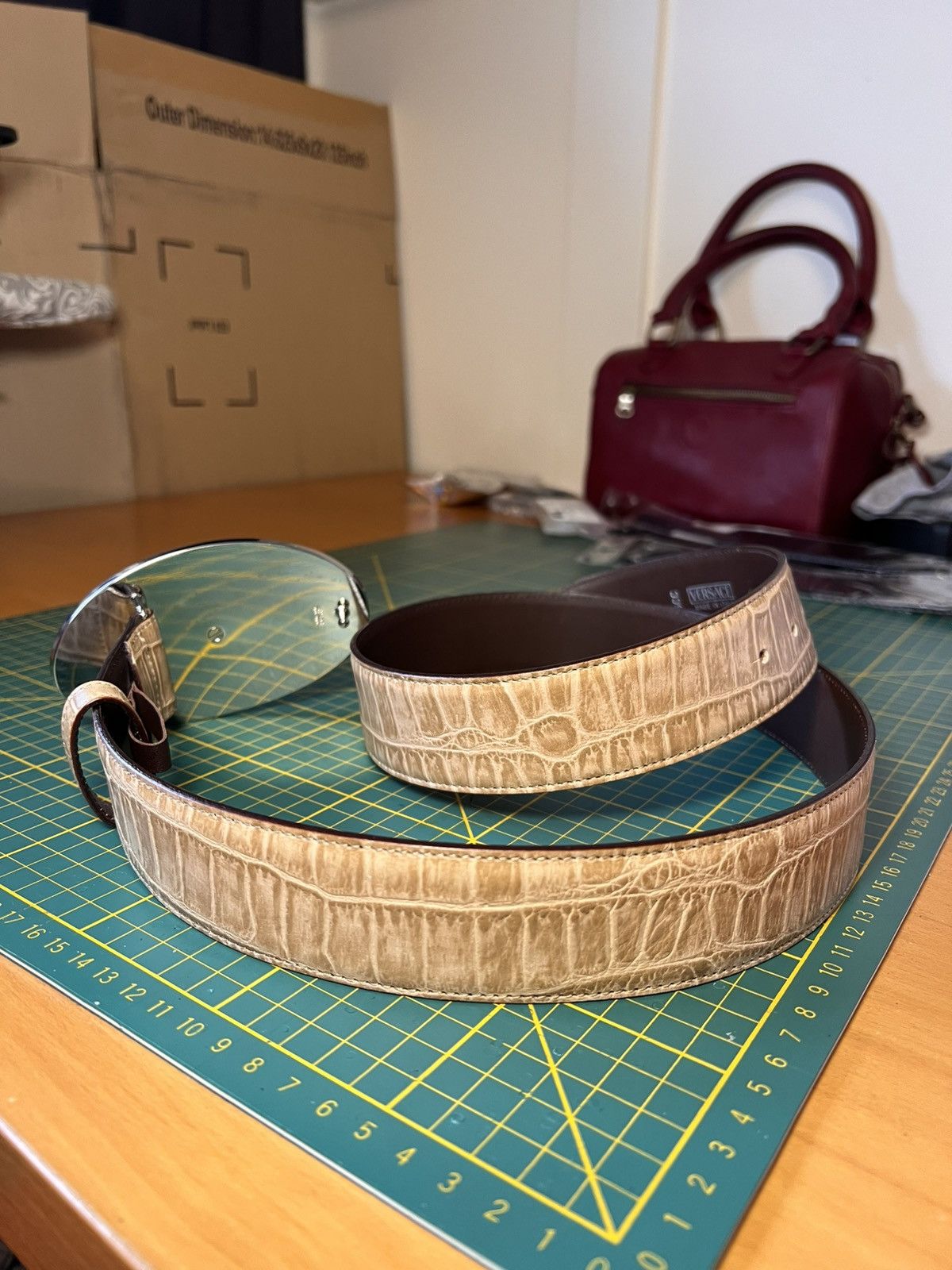 Versace Versace jumbo studded medusa buckle crocodile leather belt Size ONE SIZE - 7 Thumbnail