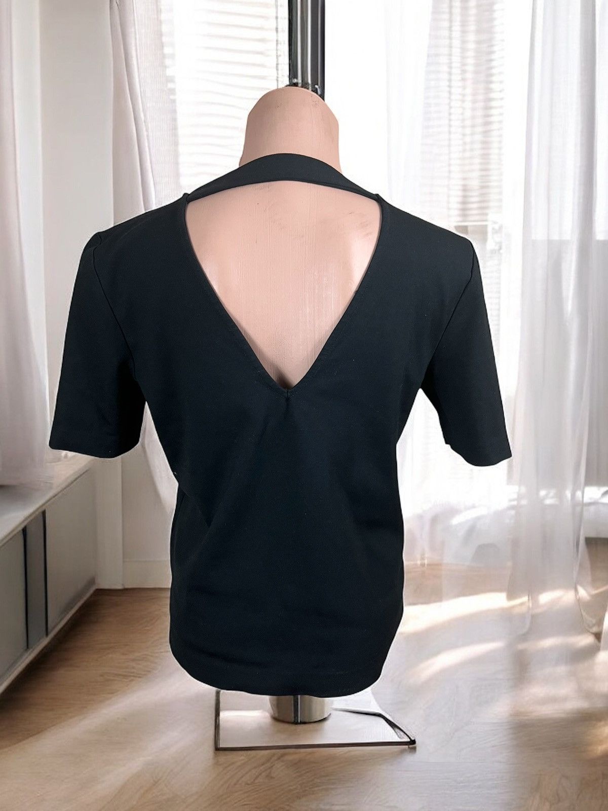 Tiger of Sweden Tiger of Sweden short-sleeved black blouse Size M / US 6-8 / IT 42-44 - 3 Thumbnail