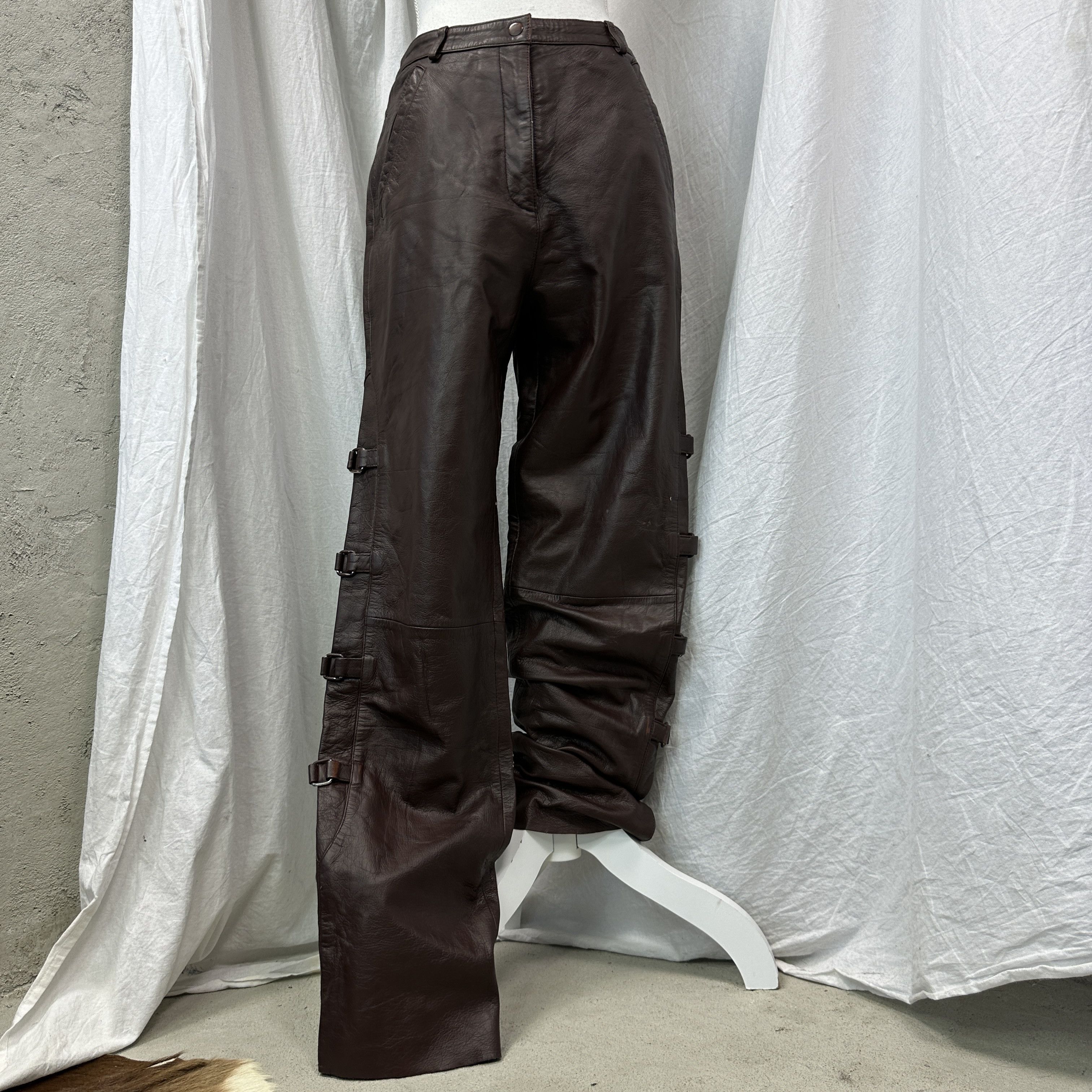 Vintage Vintage Avant Garde Grunge Leather Buckled Pants Y2K Size 26" / US 2 / IT 38 - 2 Thumbnail