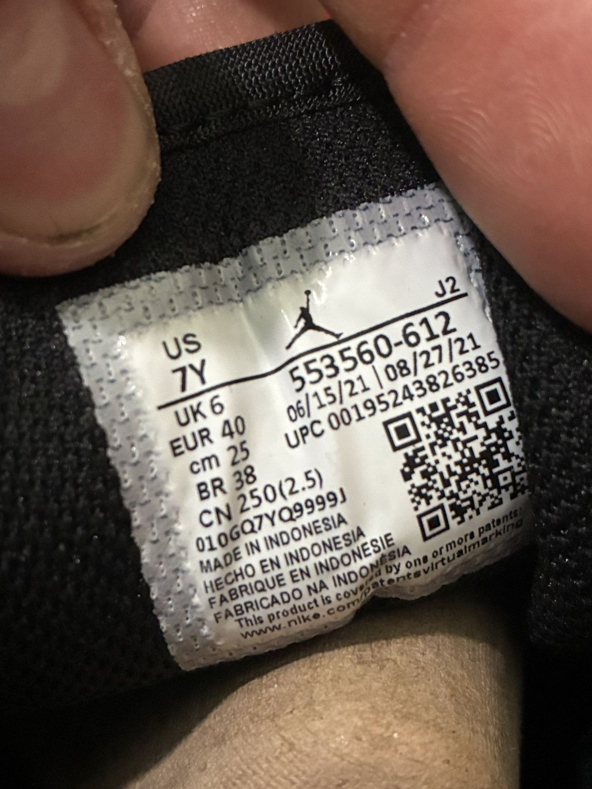 Jordan Brand Air Jordan 1 Low Bred Toe SKU 553560-612 Brand New Size US 7 / EU 40 - 7 Thumbnail