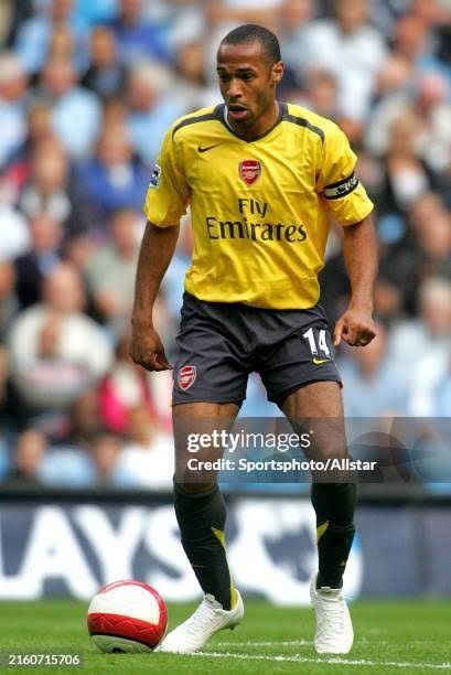 Nike Arsenal Jersey Away 2006 Henry Size US S / EU 44-46 / 1 - 19 Thumbnail