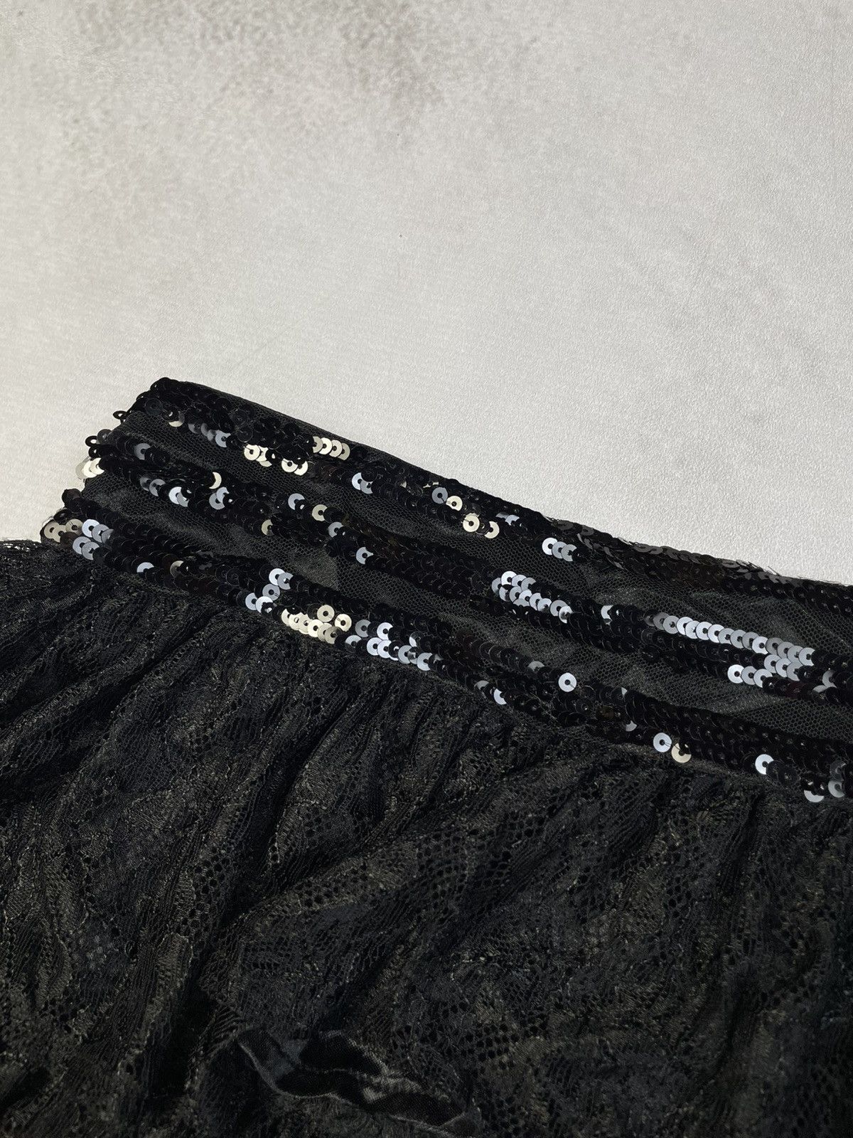 Japanese Brand 2000s Ghost of Harlem Agejo Sequined Waist Lace Mini Skirt Size 27" / US 4 / IT 40 - 5 Thumbnail
