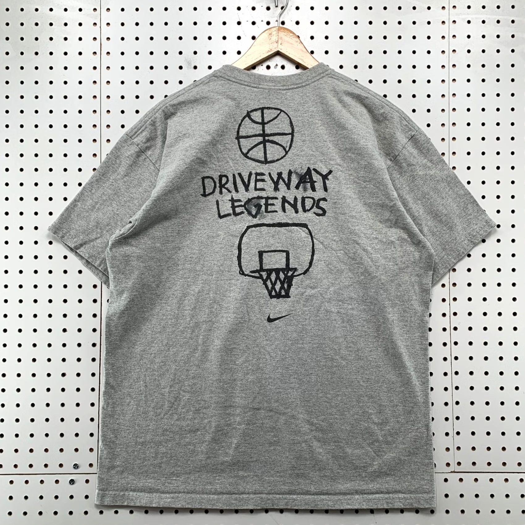 Nike Nike T Shirt Mens L Gray VTG Y2K Driveway Basketball Legends Hooper Swoosh Size US L / EU 52-54 / 3 - 2 Thumbnail