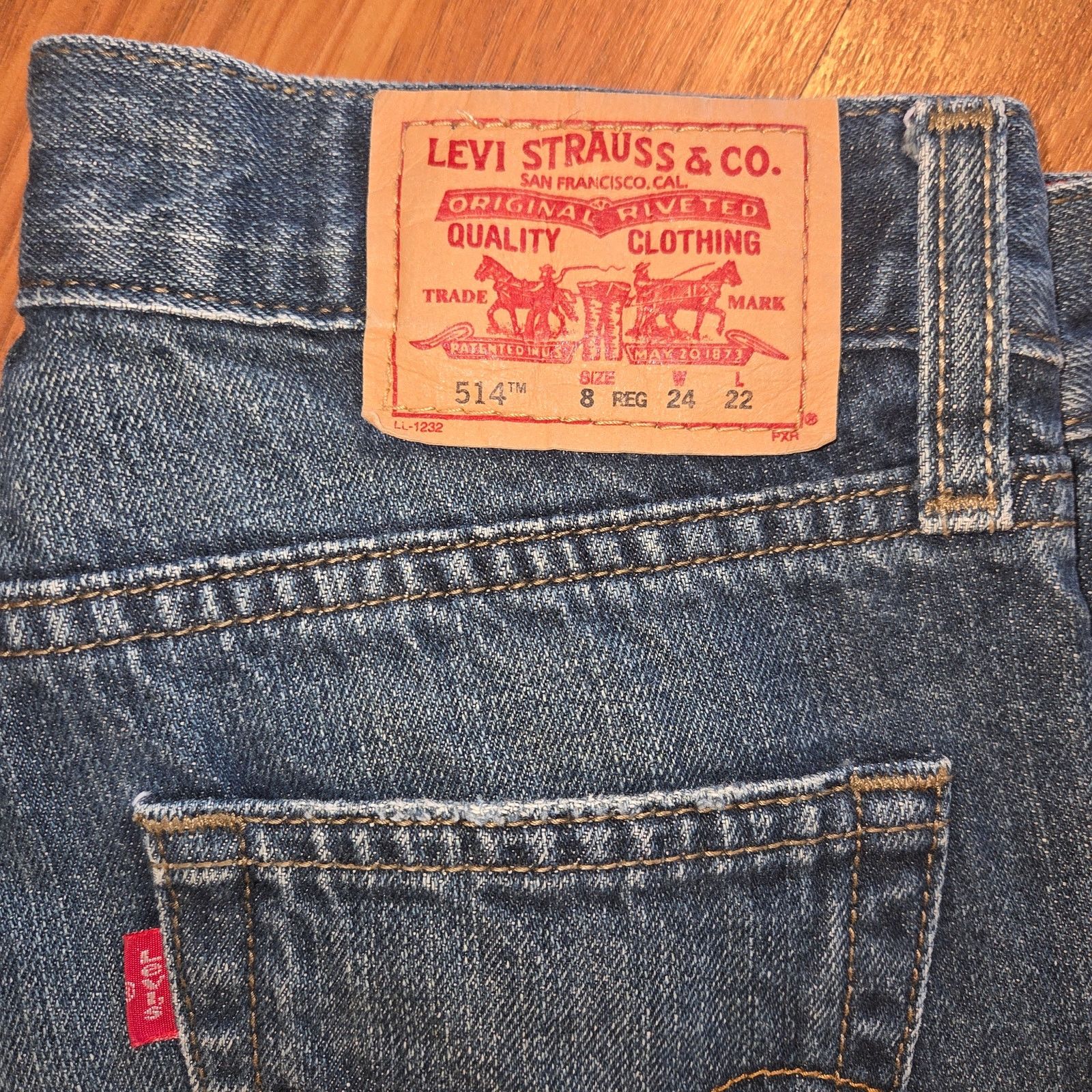 Levi's Levi's 514 SlimStraight Acid Wash Jean -Juniors Size8(W24L22 Size 30" / US 8 / IT 44 - 4 Thumbnail