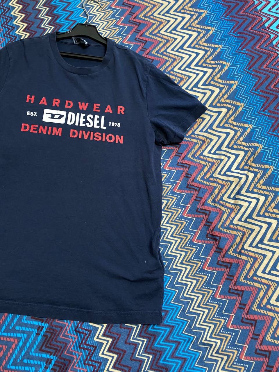Diesel × Vintage CRAZY FADED Y2K japan vibe diesel t-shirt 90s avant garde Size US M / EU 48-50 / 2 - 14 Thumbnail