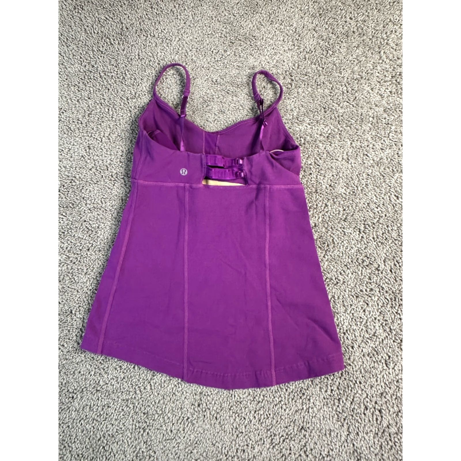 Lululemon Lululemon Tank Womens 6 Fuchsia Purple Spaghetti Strap Athletic Sports Bra Shirt Womens 6 Purple Tank Size ONE SIZE - 4 Thumbnail