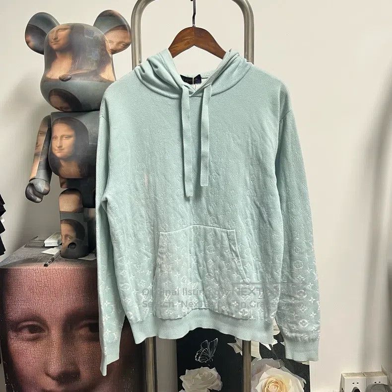 Louis Vuitton Louis Vuitton Gradient presbyopic hoodie Size US M / EU 48-50 / 2 - 1 Thumbnail