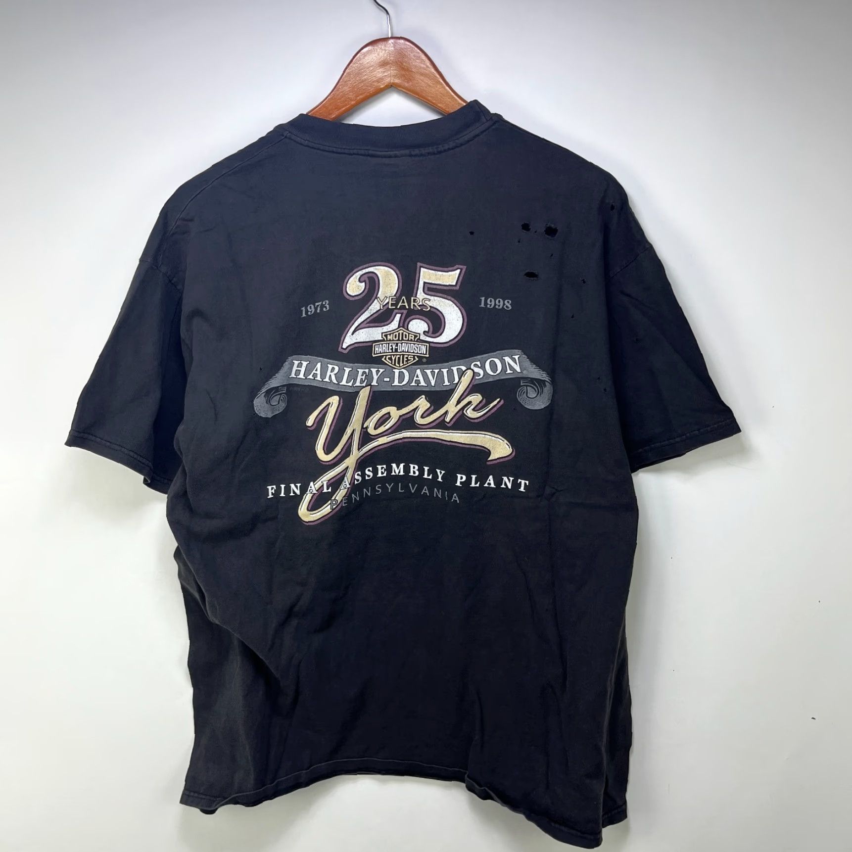 Harley Davidson VINTAGE Harley-Davidson T-Shirt XL Men Black 90s Crew Neck Short Sleeve Pockets Movie Band Nature Rock Grey Wolf Mickey Mouse Hanes Beefy-T Size US XL / EU 56 / 4 - 5 Thumbnail