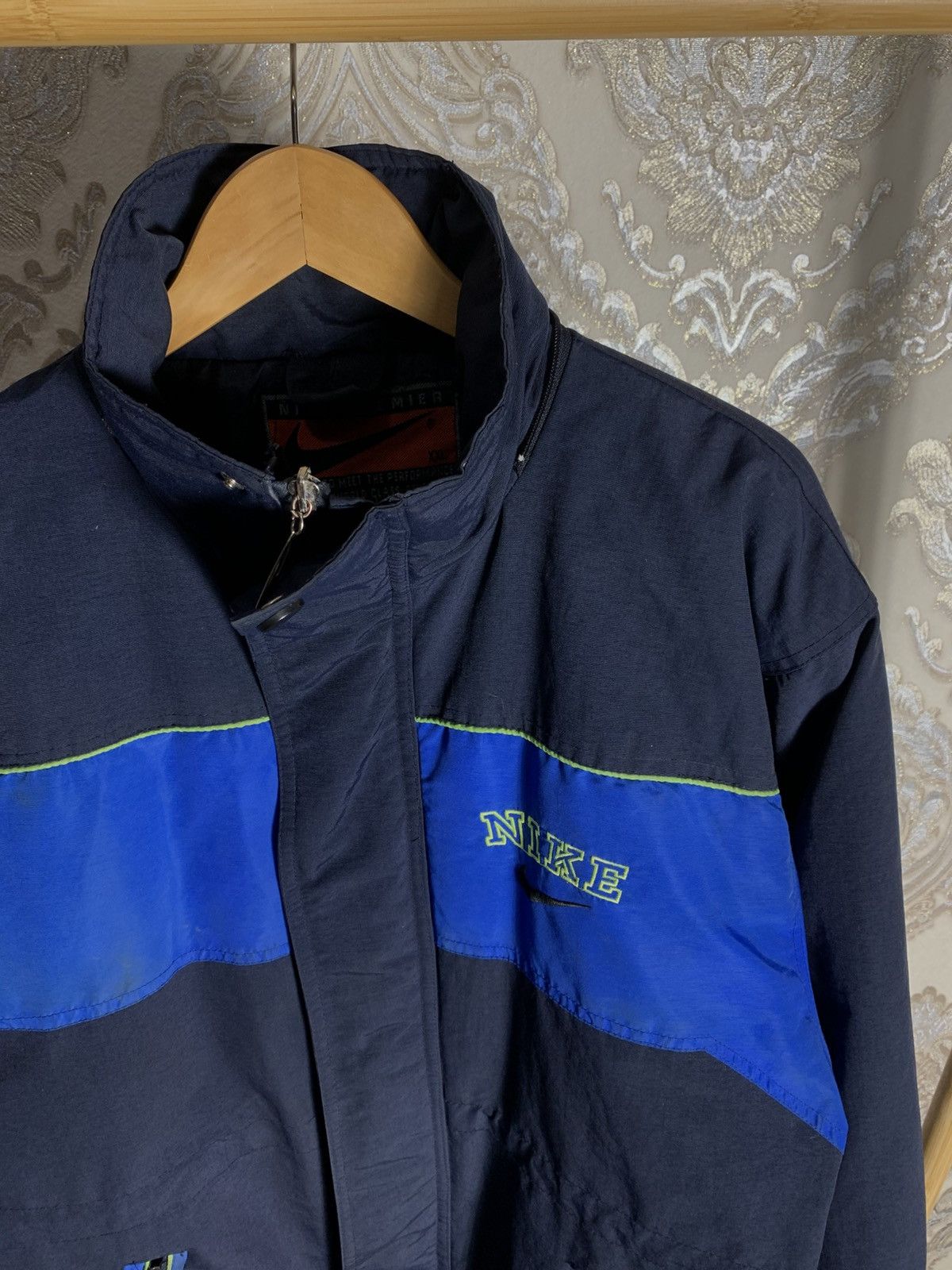 Vintage VERY RARE NIKE BIG LOGO SWOOSH RETRO JAKCET DRILL Y2K 90s Size US XXL / EU 58 / 5 - 3 Thumbnail