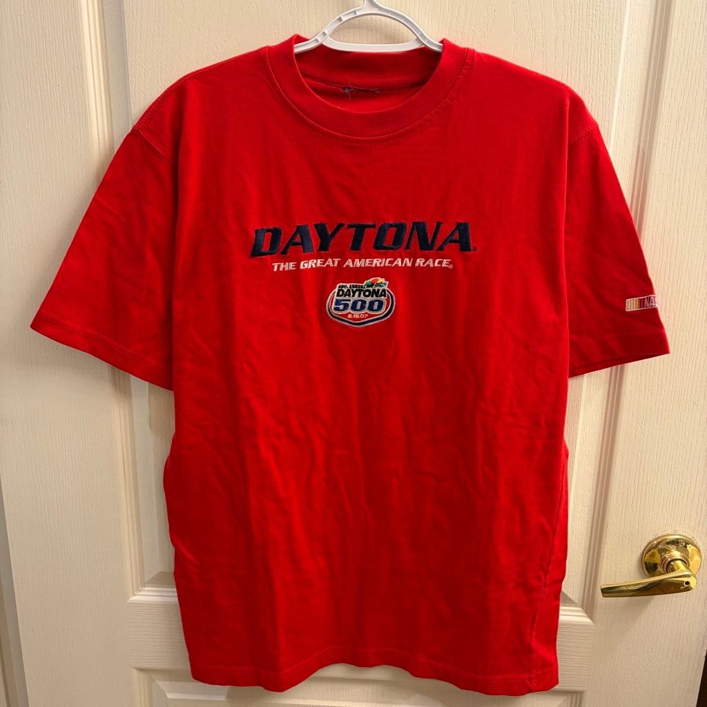 The Unbranded Brand Daytona Nascar y2k 2008 t-shirt with a lot of tags and label Size US L / EU 52-54 / 3 - 1 Thumbnail