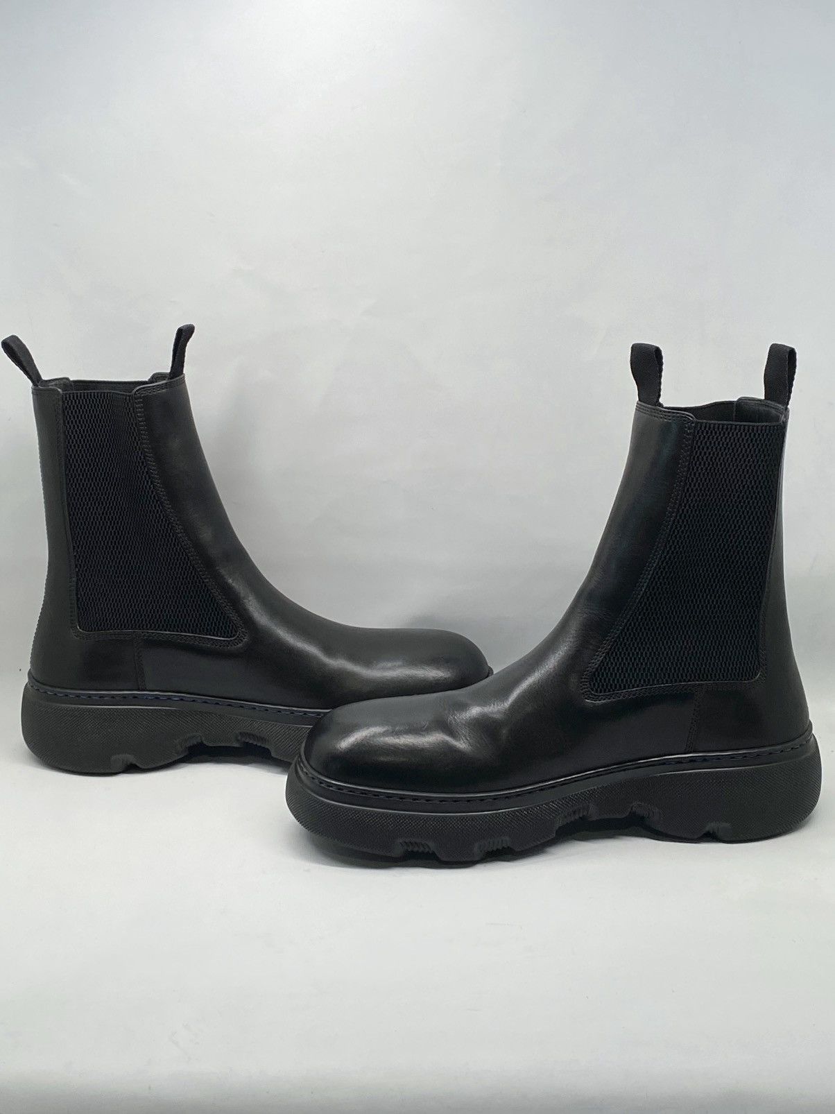 Burberry Burberry leather Chelsea boots size 43/us size 10 Size US 10 / EU 43 - 9 Thumbnail