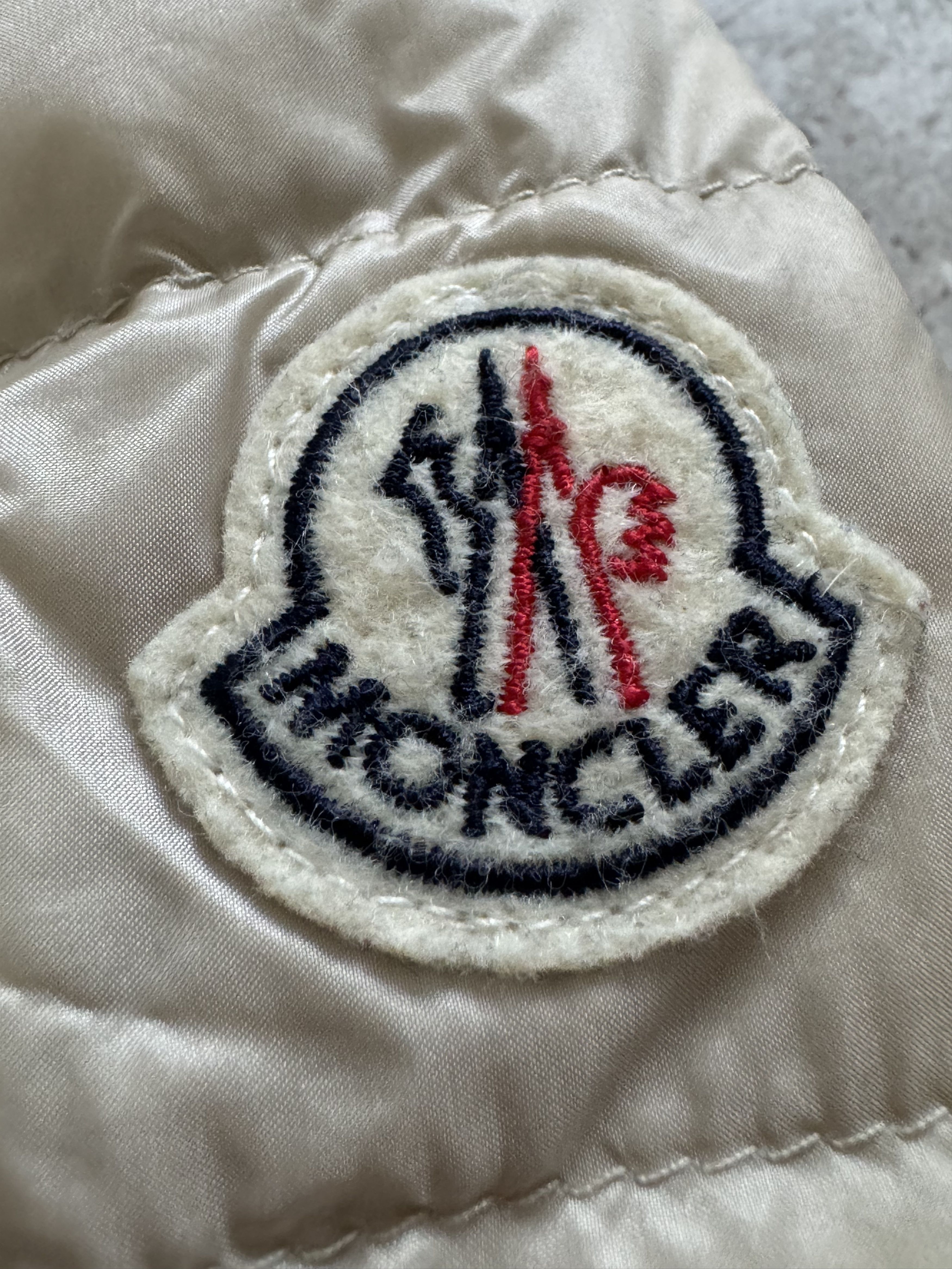 Moncler moncler raie puffer hooded jacket Size M / US 6-8 / IT 42-44 - 14 Thumbnail