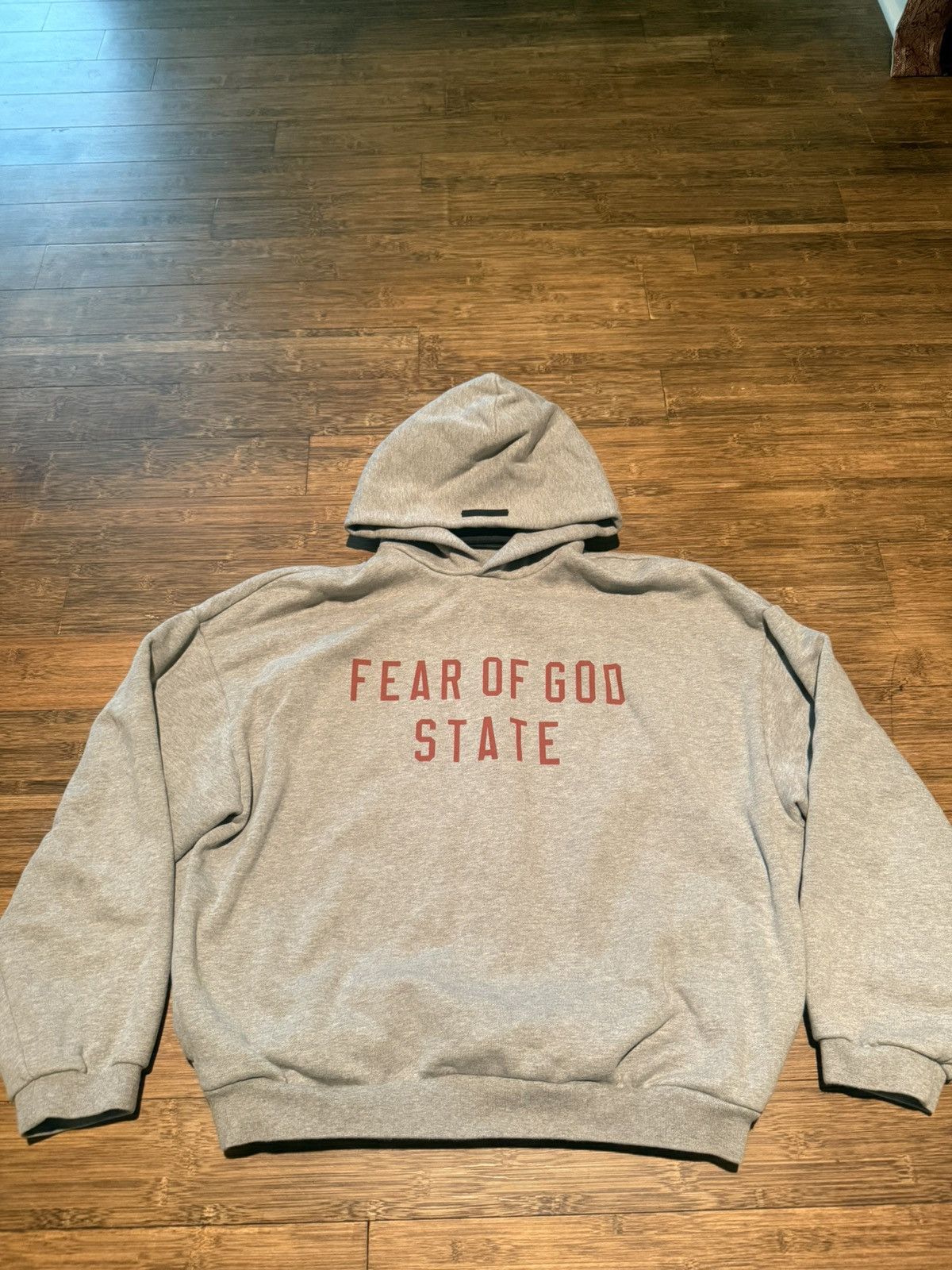 Fear of God Fear of God essentials hoodie grey Fear of God State Size US M / EU 48-50 / 2 - 1 Thumbnail