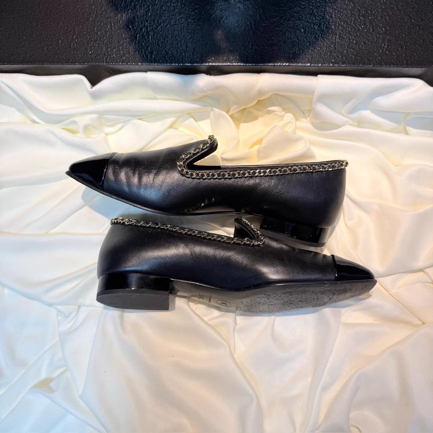 Chanel CHANEL Black & Gold Double C Loafer 99 New EU35.5 Size US 5 / IT 35 - 4 Thumbnail