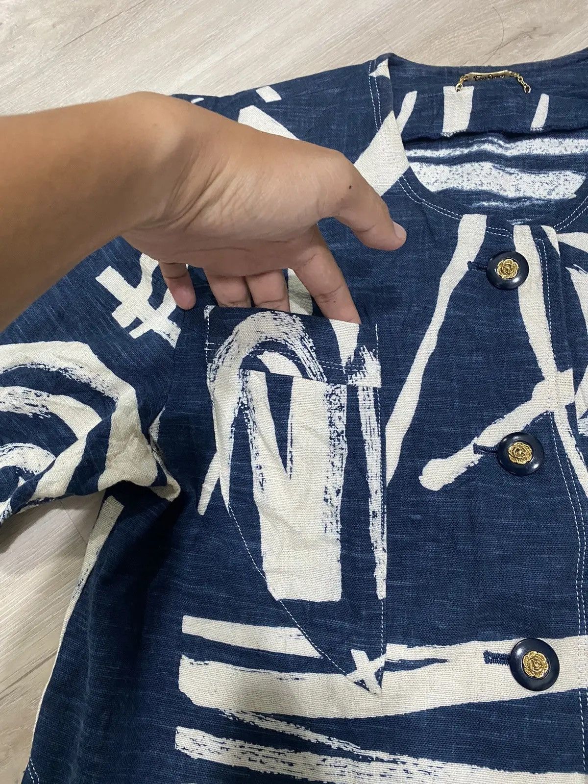 Japanese Brand Jeans Abstract pattern style shirt Size S / US 4 / IT 40 - 5 Thumbnail