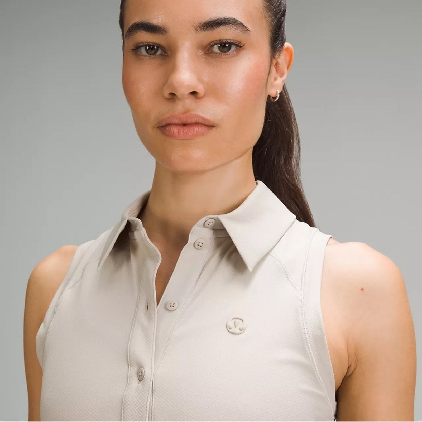 Lululemon NWT Lululemon Quick Dry Sleeveless Polo Shirt Straight Hem Size M / US 6-8 / IT 42-44 - 4 Thumbnail