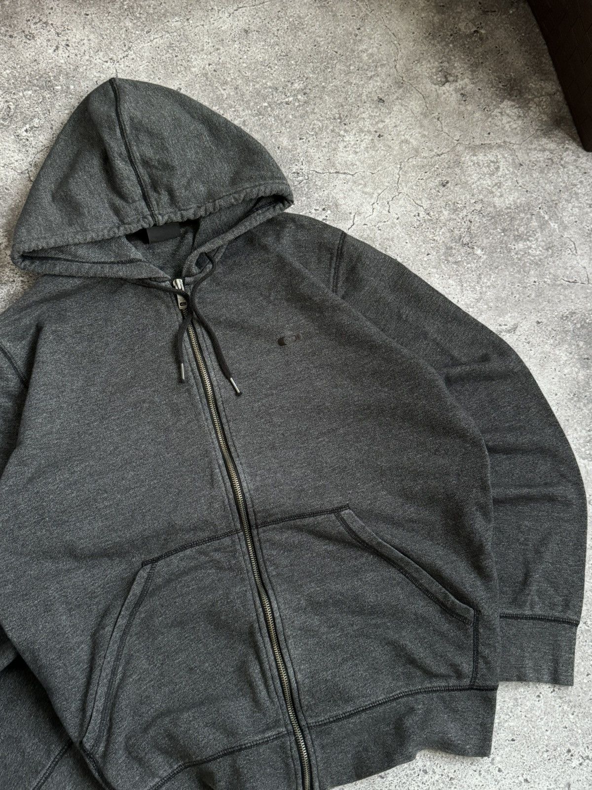 Oakley × Vintage Vintage Oakley outdoor Y2K oversized zip hoodie Size US L / EU 52-54 / 3 - 3 Thumbnail