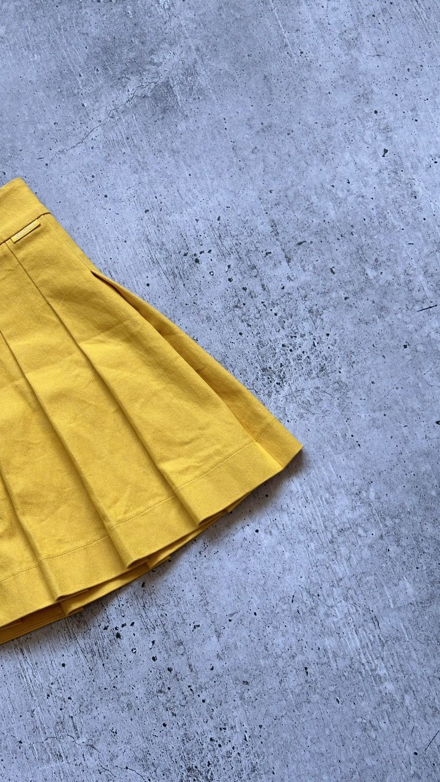 Moncler Women's Moncler Gonna A Portafoglio Yellow Mini Skirt Size 30" / US 8 / IT 44 - 17 Thumbnail