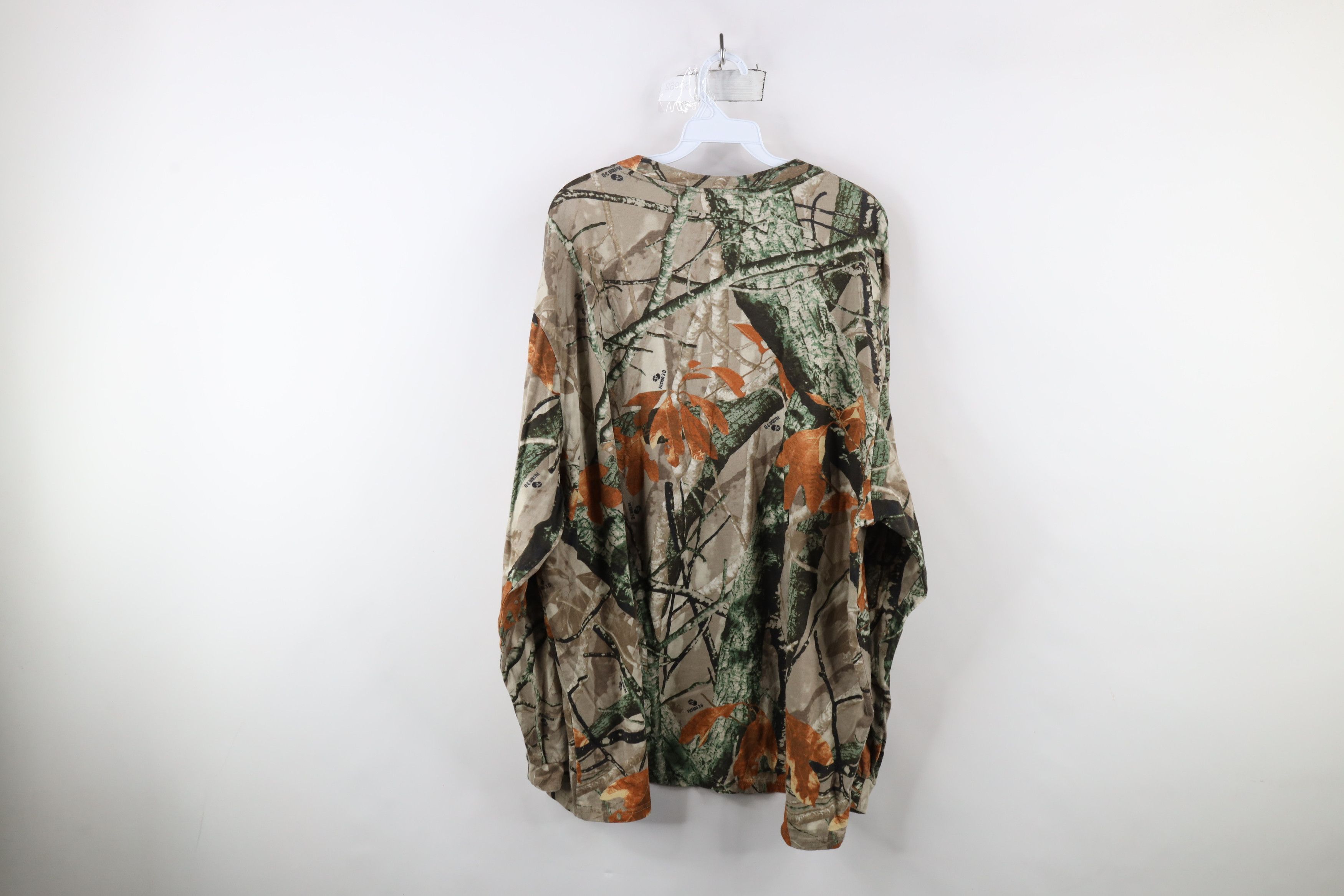 Vintage Vintage Streetwear Camouflage Long Sleeve Pocket T-Shirt Size US XXL / EU 58 / 5 - 8 Thumbnail