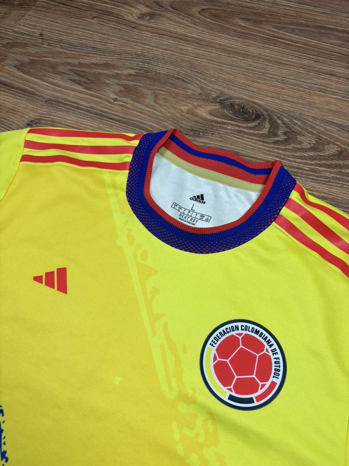Adidas Adidas Colombia 2022 World Cup Special Version Soccer Jersey Size US L / EU 52-54 / 3 - 3 Thumbnail